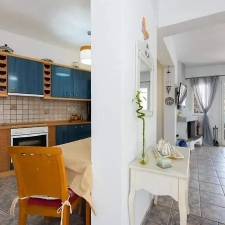 Almyra Seaside House Prázdninový dům Kamarai