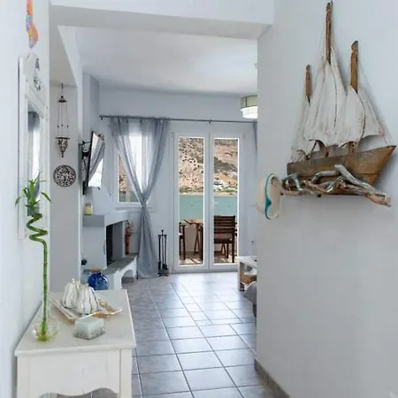 Сasa de vacaciones Almyra Seaside House Kamarai