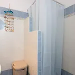 펜션 Almyra Seaside House 카마레스