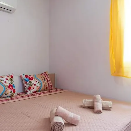 בית נופש Almyra Seaside House